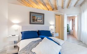 Venice Heaven Apartments Biennale, The Elegant Residence